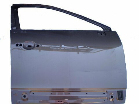 Pravé přední dveře