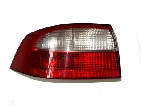 Levé zadní světlo vnější 5-ti dv.