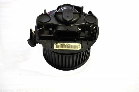 Ventilátor topení a klimatizace (pouze pro manuální AC)