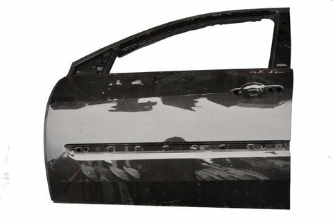 Levé přední dveře