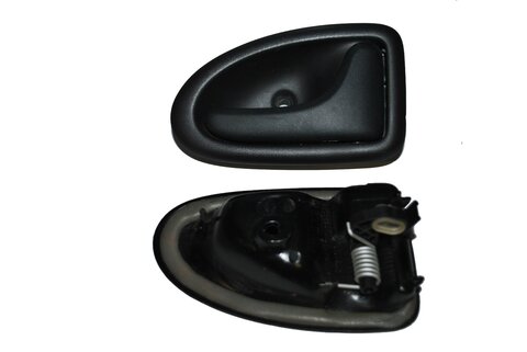 Pravá vnitřní klika přední / zadní ovládaná táhlem