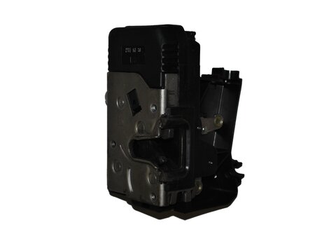 Levý zámek předních dveří (s centrálem)