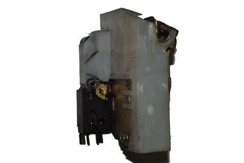 Pravý zámek zadních dveří (ovl. lankem)