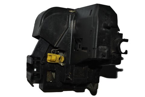 Pravý zámek předních dveří