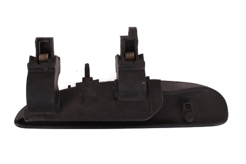 Pravá vnější klika předních dveří černá