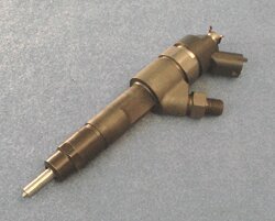 Vstřikovací tryska 0445120002