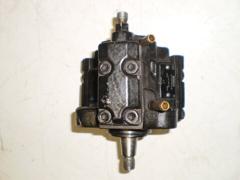 Vysokotlaké naftové čerpadlo orig.