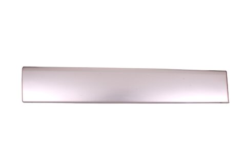 Pravá plastová spodní lišta bočních posuvných dveří - pro lak