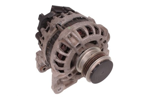 Alternátor ( 90A )