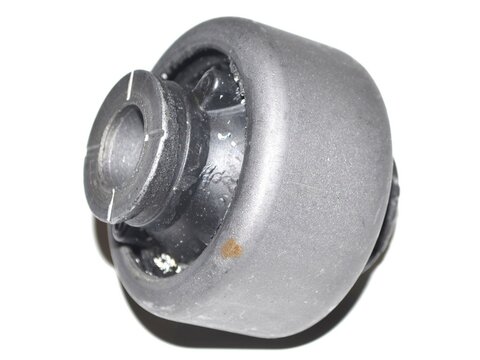 Přední silentblok řídícího mechanismu