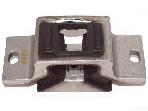 Levé zavěšení motoru FWD