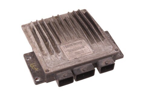 Řídící jednotka motoru