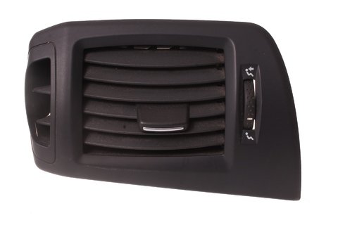 Levá mřížka ventilace