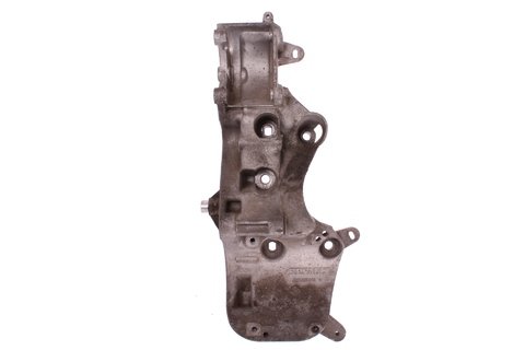 Držák alternátoru