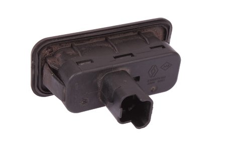 Mikrospínač na otevírání dveří kufru