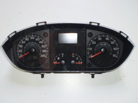 Přístrojový štít 735364158P