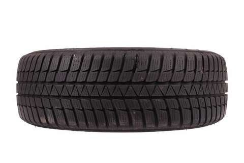 Pneumatika ZIMNÍ 185/55 R15 82H FALKEN EUROWINTER HS449 (7mm) rok 2014