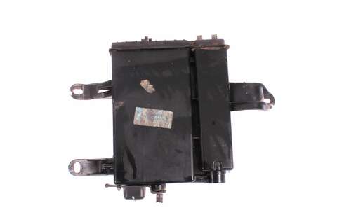 Nádobka aktivního uhlí