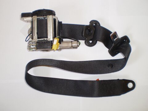 Pravý přední bezpečnostní pás