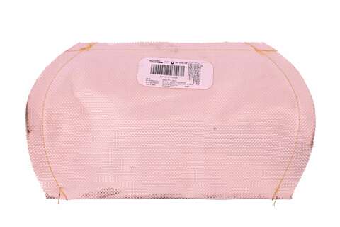 Airbag s patronou u nohou spolujezdce a řidiče