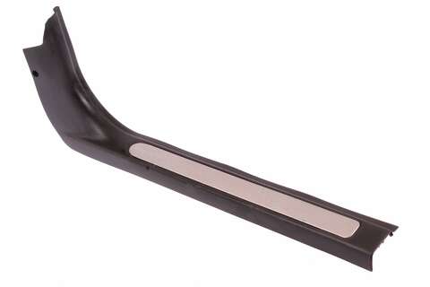 Vnitřní plastová prahová lišta přední pravá černá