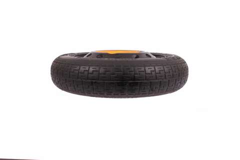 Dojezdové kolo R14 (4.00B x14H ET43, PIRELLI 135/80B)