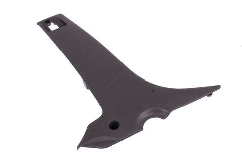 Plastový kryt sloupku a bezpečnostního pásu levý