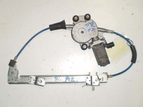 Stahovací mechanizmus dveří P Z E