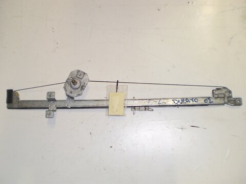 Stahovací mechanizmus dveří L M