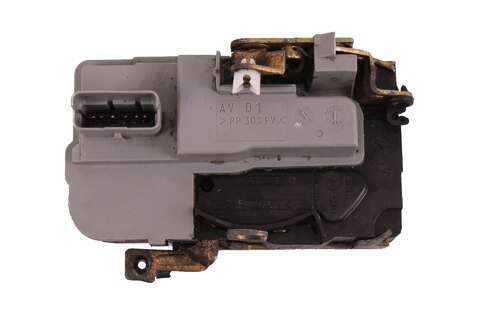 Zámek dveří - pravé přední 9136J1 (do r.v. 1997)
