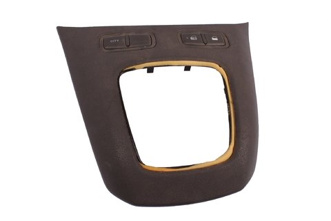 Panel pro řadící páku s tlačítky