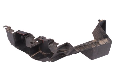 Levý držák zadího nárazníku