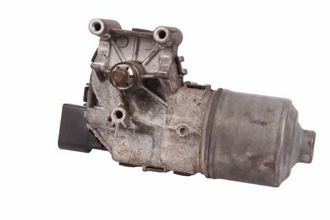 Motorek předního stěrače (3 šrouby) 05-