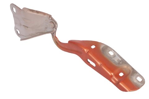 Pravý pant kapoty motoru