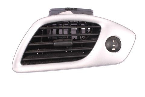 Mřížka vnitřní ventilace pravá