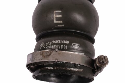 Hadice vzduchu intercooleru levá