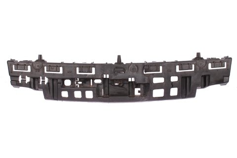 Držák zadního nárazníku střed 5-ti dv.