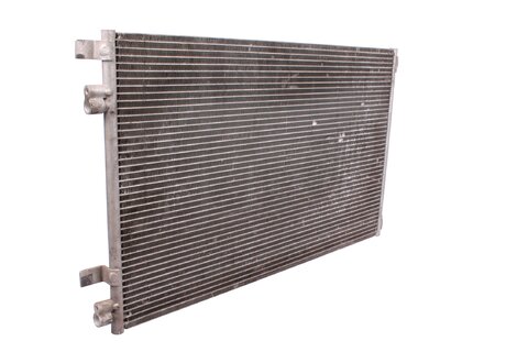 Chladič klimatizace - kondenzátor