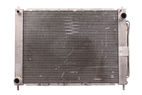 Chladič motoru a chladič klimatizace