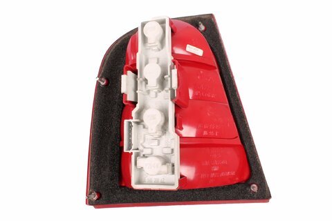 Světlo zadní pravé sedan 09/00- komplet orig.