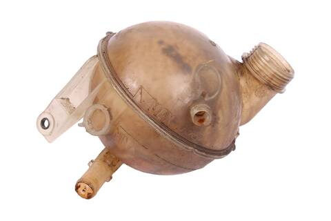 Expanzní nádoba vody 1323A3