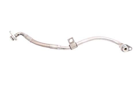 Trubka vody k termostatu