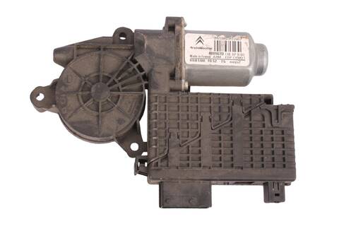 Motorek pravý přední stahovačky 9682495780