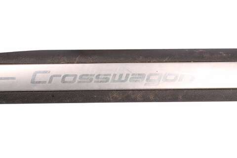 Plastová prahová lišta přední pravá crosswagon