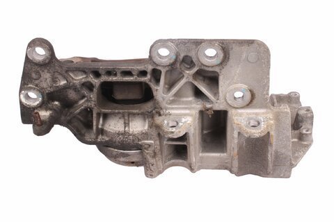 Silentblok zavěšení motoru