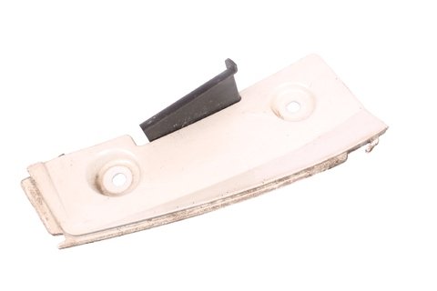 Pravá plastová krytka vnitřního prahu