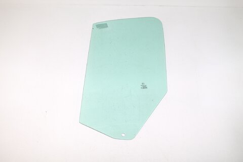 Boční okno přední levé L 06-