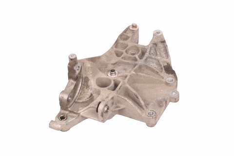 Držák alternátoru