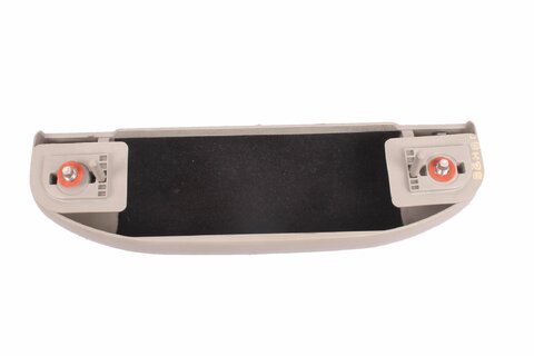 Levá přední přídržná rukojet - úložný prostor