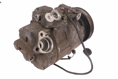 Kompresor klimatizace 8D0260808